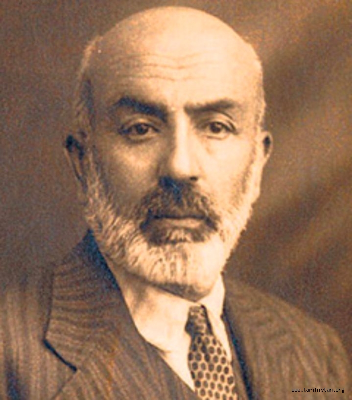 Mehmet Akif Ersoy ve dönemin aydınları